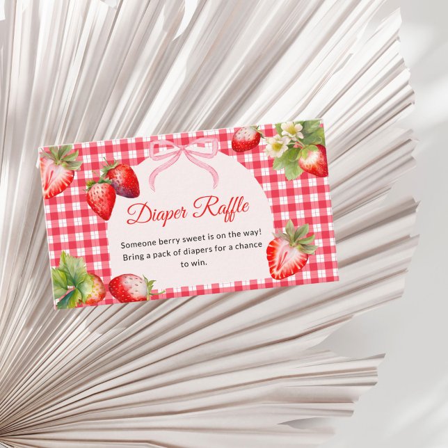 Red Gingham Strawberry Diaper Raffle Baby Shower Begleitkarte (Red Gingham Straberries baby shower Diaper Raffle Card)