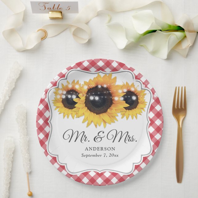 Red Gingham Sunflower Mr. and Mrs. Wedding Pappteller (Hochzeit)
