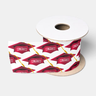 Red Graduation Caps mit Glückwunsch Text Satinband