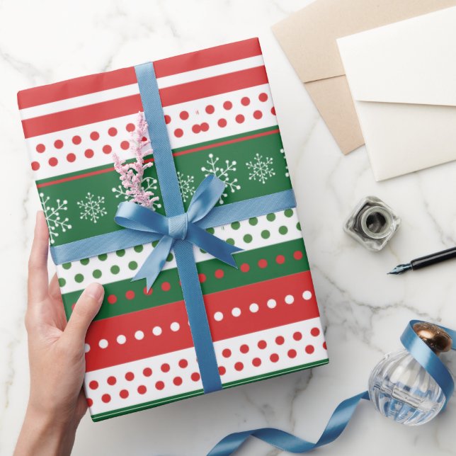 Red Green and Blue Festive Christmas Pattern Geschenkpapier (Schenken)