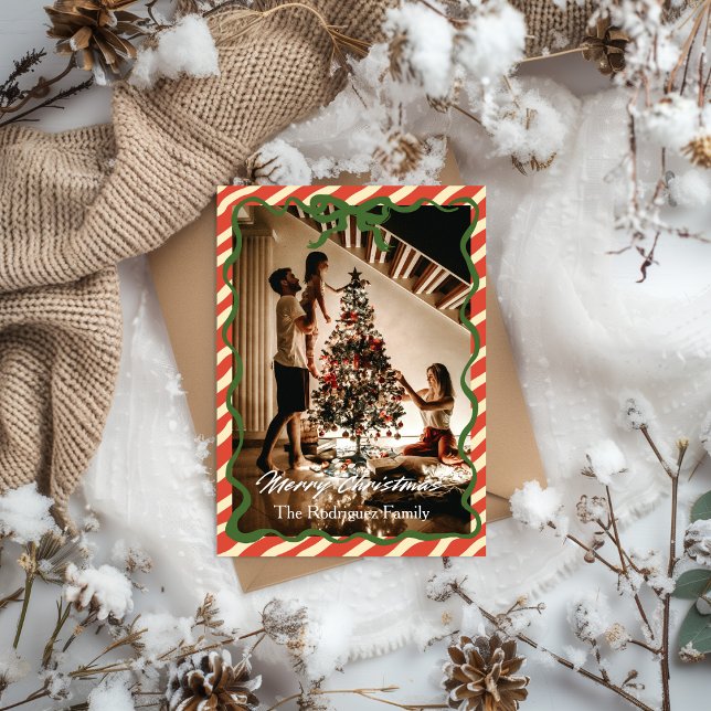 Red Green Christmas Family Photo Greeting Card Einladung (Von Creator hochgeladen)