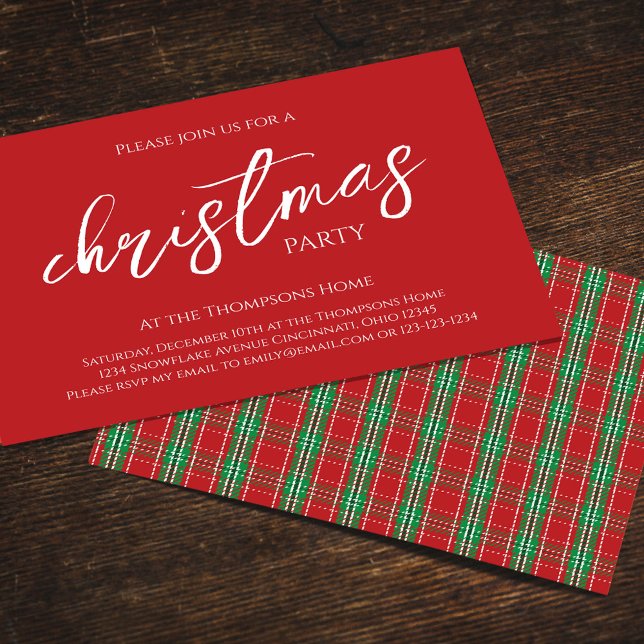 Red Green Christmas Party Kariertes Muster Einladung (Holiday party simple red and green plaid pattern party invitation. )