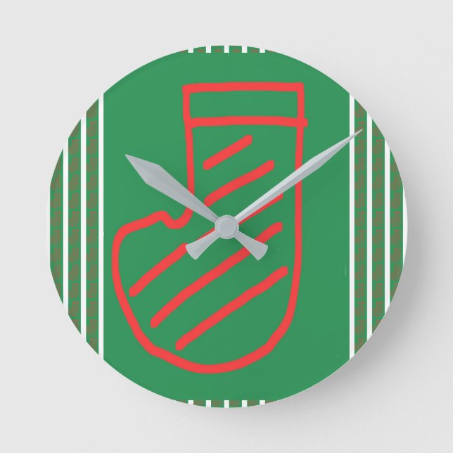 Red Green Christmas Stocking on Green Runde Wanduhr (Vorderseite)