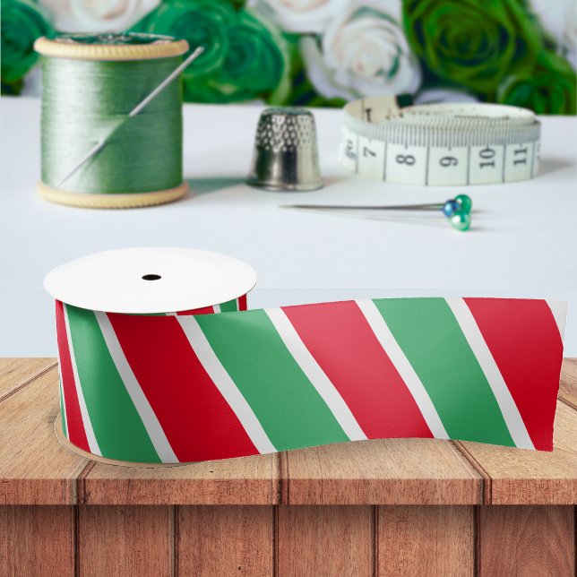 Red Green & White Diagonal Strip Weihnachten Satinband (red green and white striped Christmas ribbon)