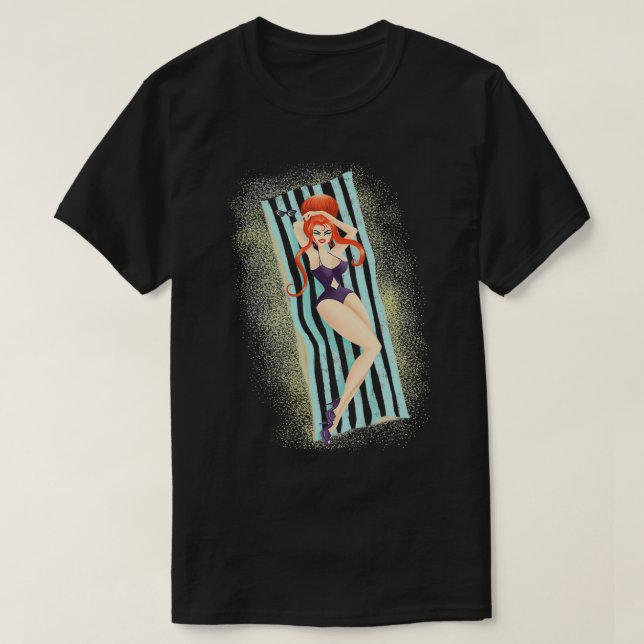Red Haired Bouffant Beach Blanket Bombshell T-Shirt (Design vorne)