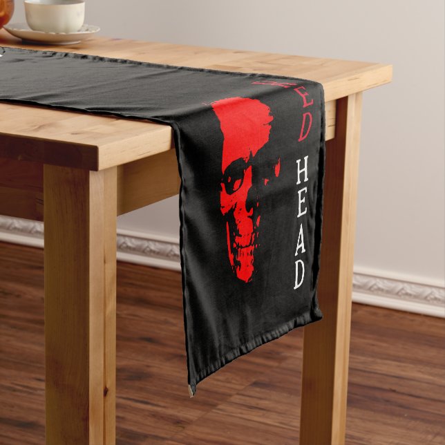 Red Head Table Runner Kurzer Tischläufer (Beispiel)