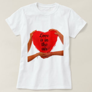Red Heart Liebe ist in der Luft T - Shirt
