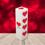 Red Hearts on White - Personalisierter Valentinsta Weinbox<br><div class="desc">Red Hearts on White - Personalisiert Valentine's Day Wine Box,  mit beiden Namen personalisiert. Klicken Sie auf Bild,  um es schnell und einfach anzupassen. 30 Tage Geld zurück Garantie. Red Hearts on White - Personalisiert Valentine's Day Weinkiste,  erstellt von Künstler RjFxx *Alle Rechte vorbehalten. #ZazzleMade</div>