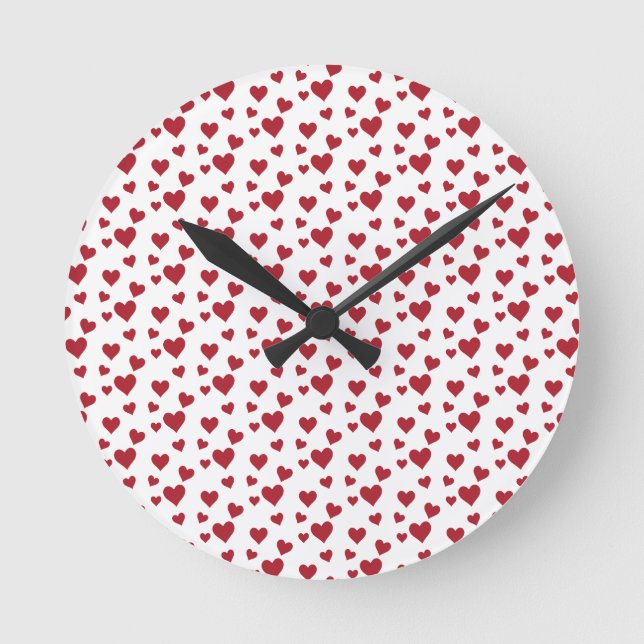 Red Hearts Pattern Valentine's Day Runde Wanduhr (Vorderseite)