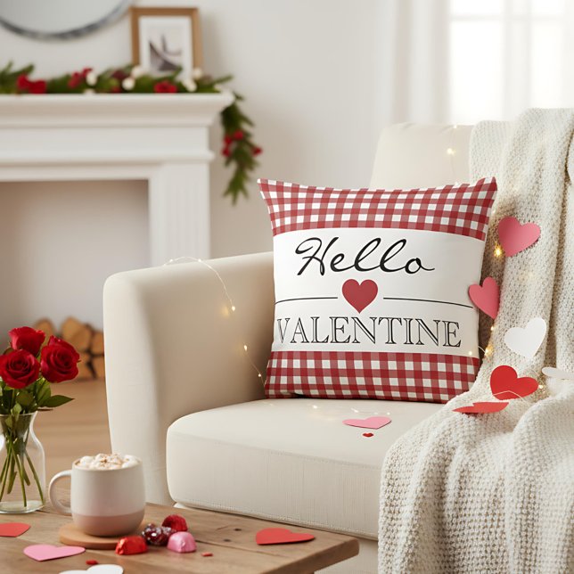 Red Hello Valentine Plaid Gingham Kissen (Von Creator hochgeladen)