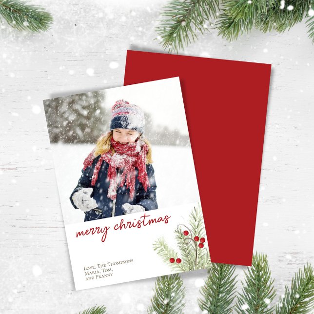 Red Holly Berries Frohe Weihnachten Ein Foto (Merry Christmas photo card with red and green greenery design.)