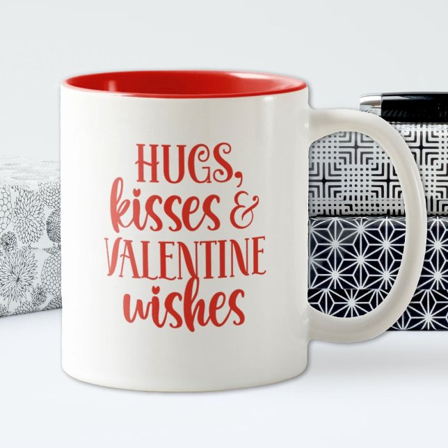 Red Hugs Kisses Valentinstag Kaffee Tasse (a cute Valentine's Day mug with the words hugs and kisses and Valentine Wishes)
