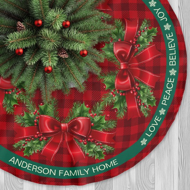 Red Kariert Ribbon Holly Festive Words Weihnachten Polyester Weihnachtsbaumdecke (Red Plaid Ribbon Holly Festive Words Christmas Brushed Polyester Tree Skirt)
