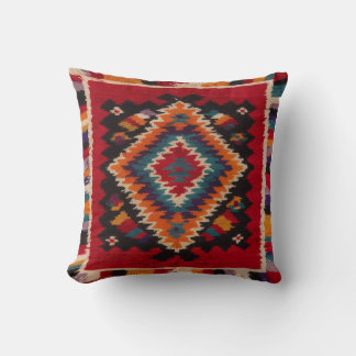 Red Kilim Pillows UK: Traditionelles Design mit Mo Kissen
