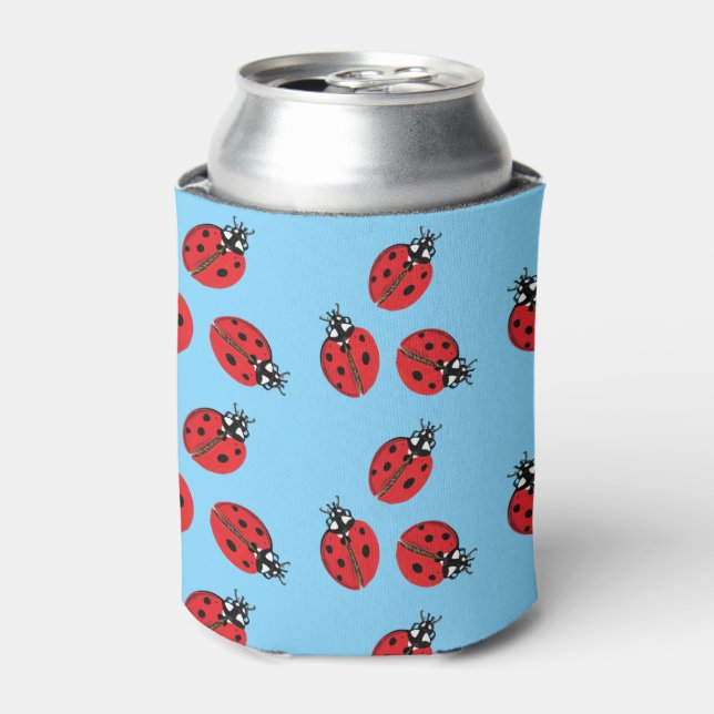 Red Lady Bug Illustration Light Blue Dosenkühler (Kanne Vorderseite)