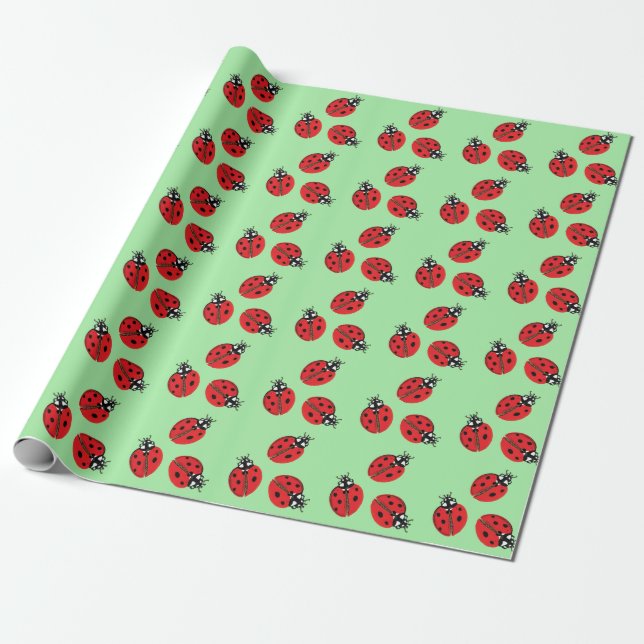 Red Lady Bug Illustration Light Green Geschenkpapier (Ungerollt)
