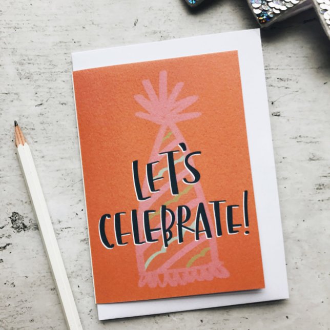 Red Let's Celebrate Birthday Hat Karte (Von Creator hochgeladen)