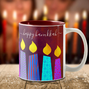 Red Menorah Candles Happy Hanukkah Skript Bold Zweifarbige Tasse