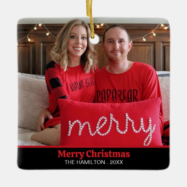 Red Merry Christmas Playful Foto Keramikornament (Vorderseite)