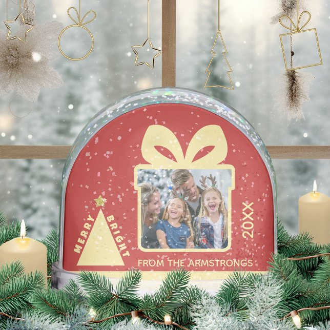 Red Minimalist Tree Gift Box Photo Keepsake Schneekugeln (Red Minimalist Tree Gift Box Photo Keepsake Snow Globe ©Susanne Sachers - Sunny Mind 🌞)