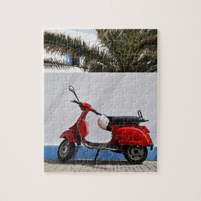 Red motor scooter by wall, Stromboli Island, Puzzle (Vertikal)