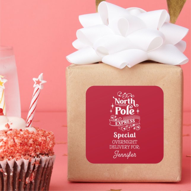 Red North Pole Special Übernachtung LIEFERUNG FÜR  Quadratischer Aufkleber (Party)