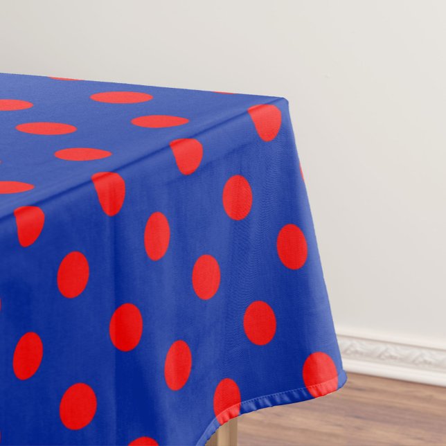 Red On Blue Polka Dots Pattern Design  Tischdecke (Von Creator hochgeladen)