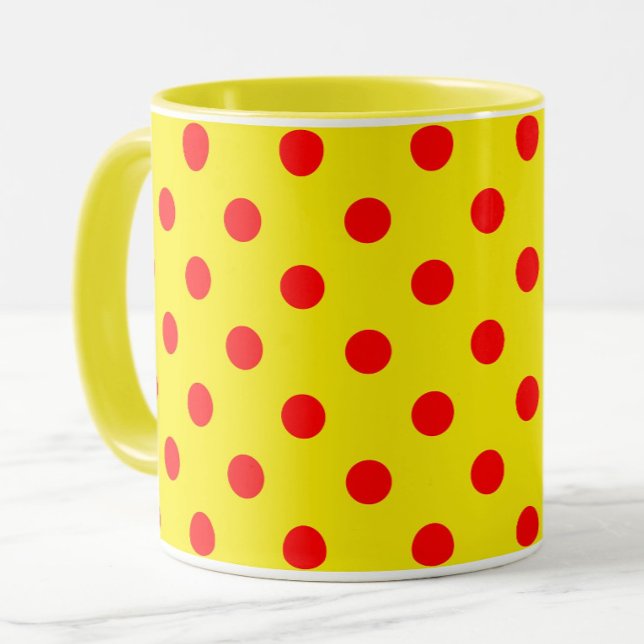Red On Yellow Polka Dots Pattern Design  Tasse (Von Creator hochgeladen)