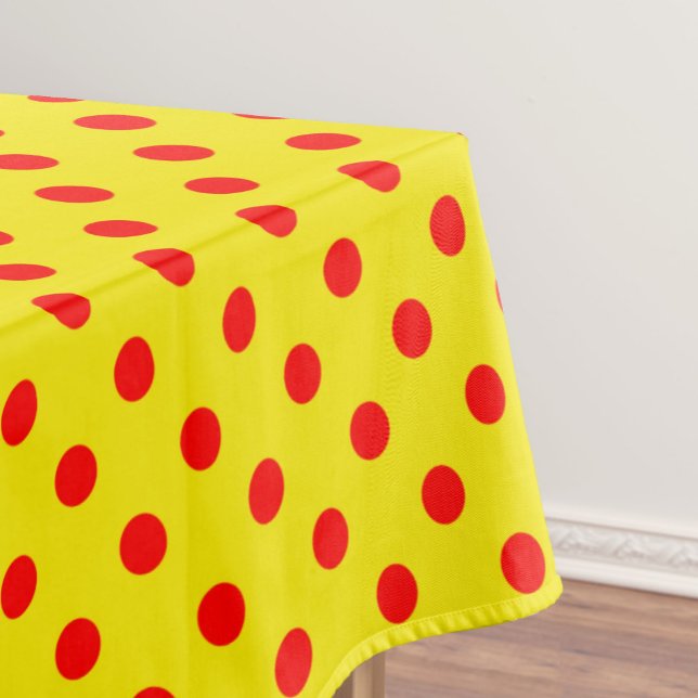 Red On Yellow Polka Dots Pattern Design  Tischdecke (Von Creator hochgeladen)