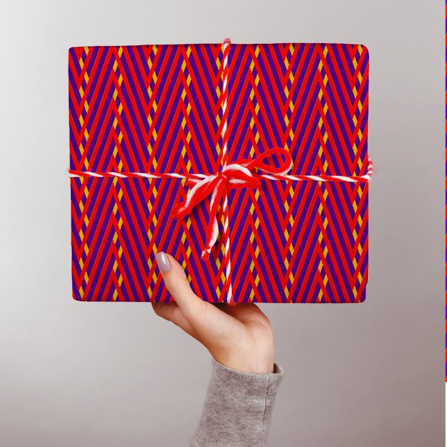 Red Orange Lila Zickzack Streifen Abstrakt Geschenkpapier (Von Creator hochgeladen)