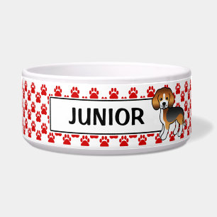 Red Paws Tricolor Beagle und eigener Name des Hund Napf
