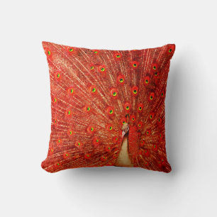 Red Peacock, der seine roten Federn zeigt, Kissen
