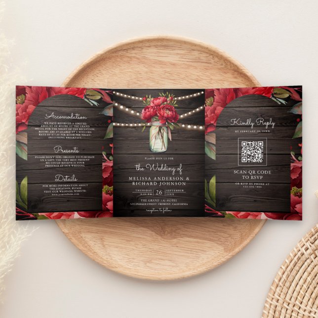 Red Peony Floral Mason Jar QR Code Hochzeit Holz Dreifach Gefaltete Einladung (Von Creator hochgeladen)