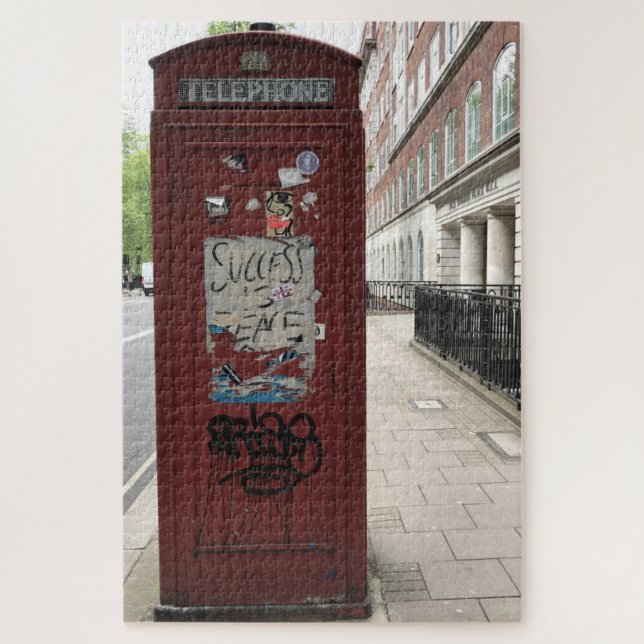 Red Phone Box Succis Peace London UK Puzzle (Vertikal)