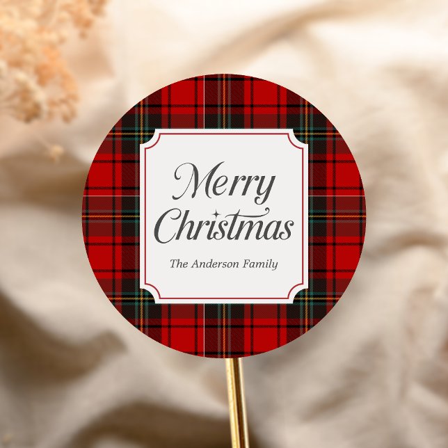 Red Plaid Merry Christmas Runder Aufkleber (Red Plaid Modern Merry Christmas Holiday Sticker)