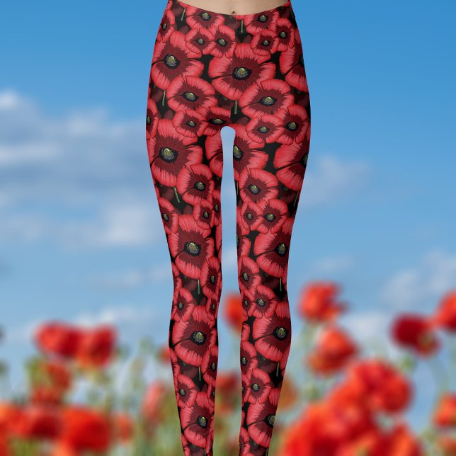 Red Poppies August Birth Blume Pattern Leggings (Pop a bold pair of poppy leggings on! Perfect for summer!)