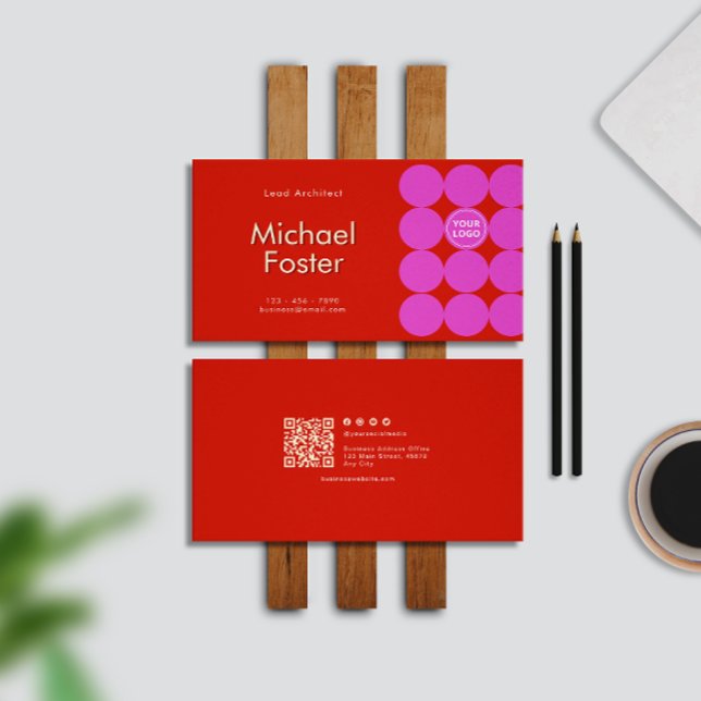Red Retro Minimalistischer Scannercode Visitenkarte (Von Creator hochgeladen)