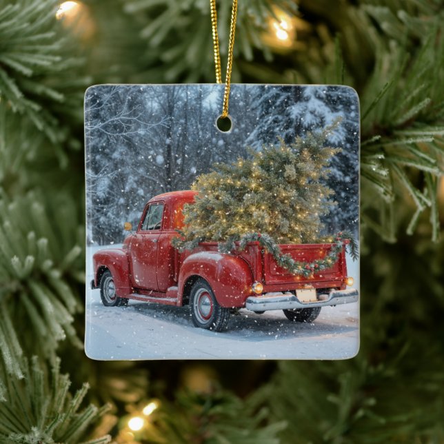 Red Retro Truck mit Weihnachtsbaum in Schneeflocke Keramikornament (Baum)