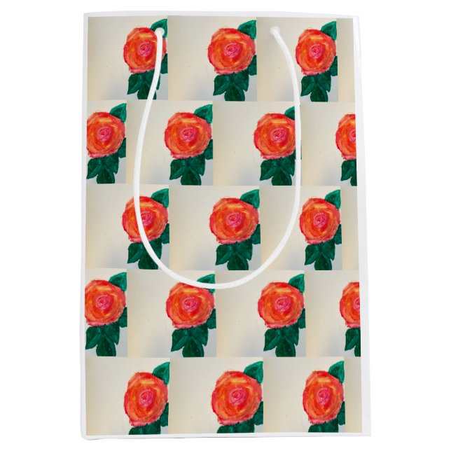 Red Rose with Green Leaves Mittlere Geschenktüte (Vorderseite)