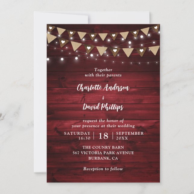 Red Rustic Country Holding String Lights Hochzeit Einladung (Vorderseite)