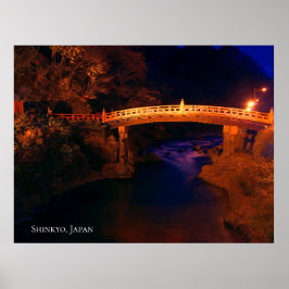 Red Sacred Bridge über einem Fluss bei Night Japan Poster