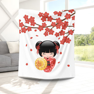 Red Sakura Kokeshi Doll - Niedliches japanisches G Fleecedecke