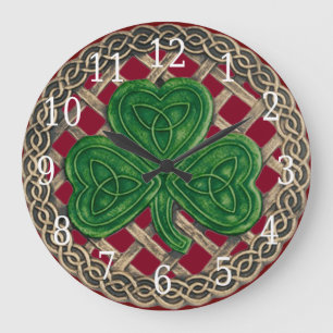 Red Shamrock and Celtic Knots Round Clock Große Wanduhr