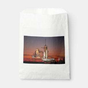 Red Sky for Space Shuttle Atlantis Start Geschenktütchen