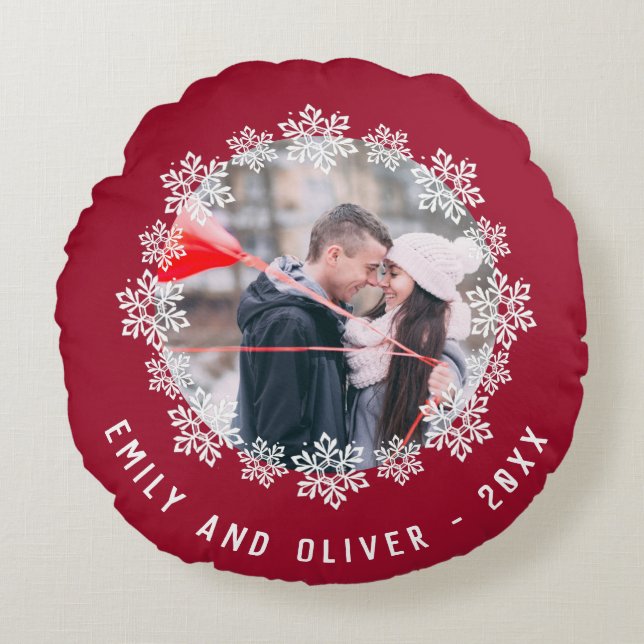 Red Snowflake Frame Couple Keepake Foto Rundes Kissen (Vorderseite)