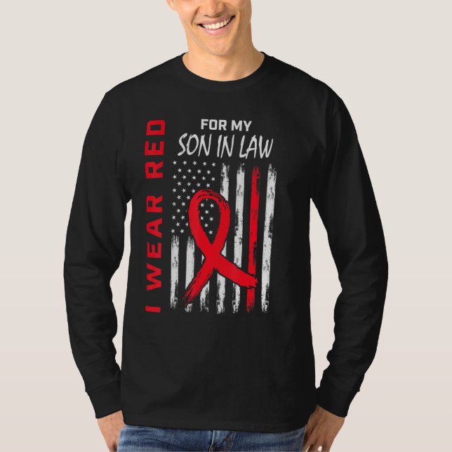 Red Son In Law Heart Disease Awareness Flag Matchi T-Shirt (Vorderseite)