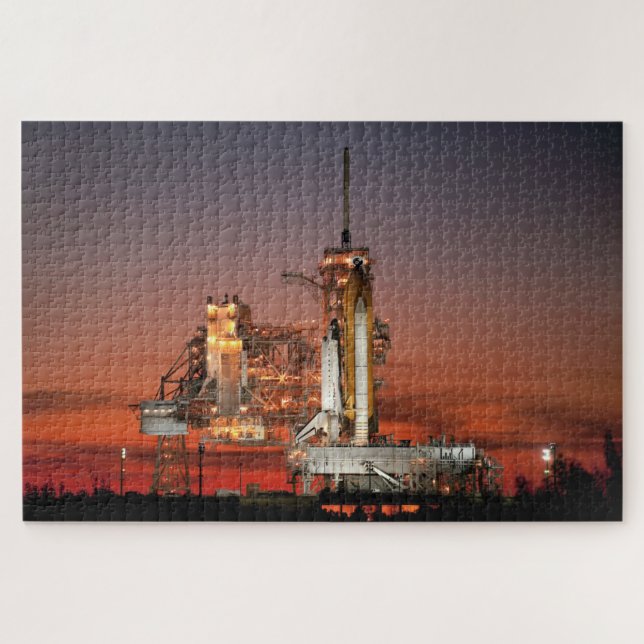 Red Space Shuttle Spaceship Atlantis auf Launch Pa Puzzle (Horizontal)
