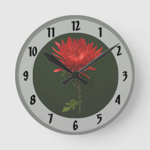 Red Spider Mum Runde Wanduhr