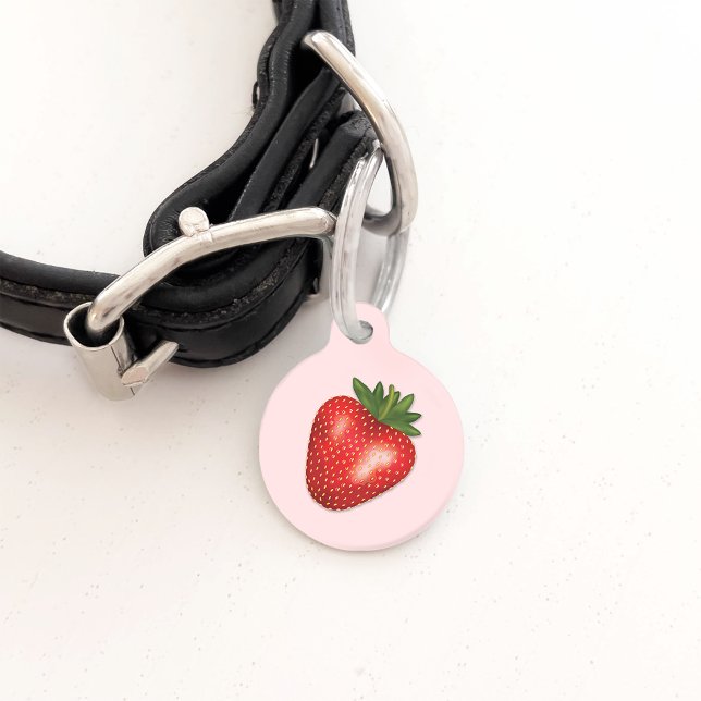 Red Strawberry Illustration auf Pink und Pet's Inf Haustiermarke (Von Creator hochgeladen)