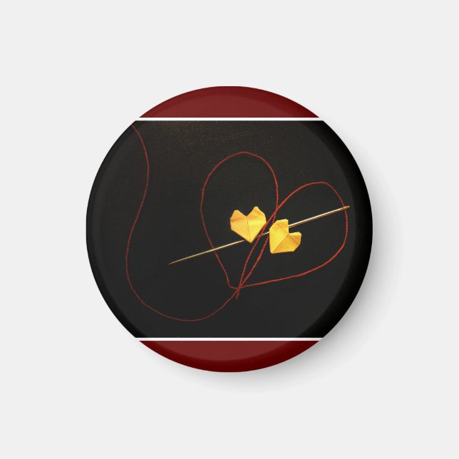 Red String of Fate Magnet (Vorne)